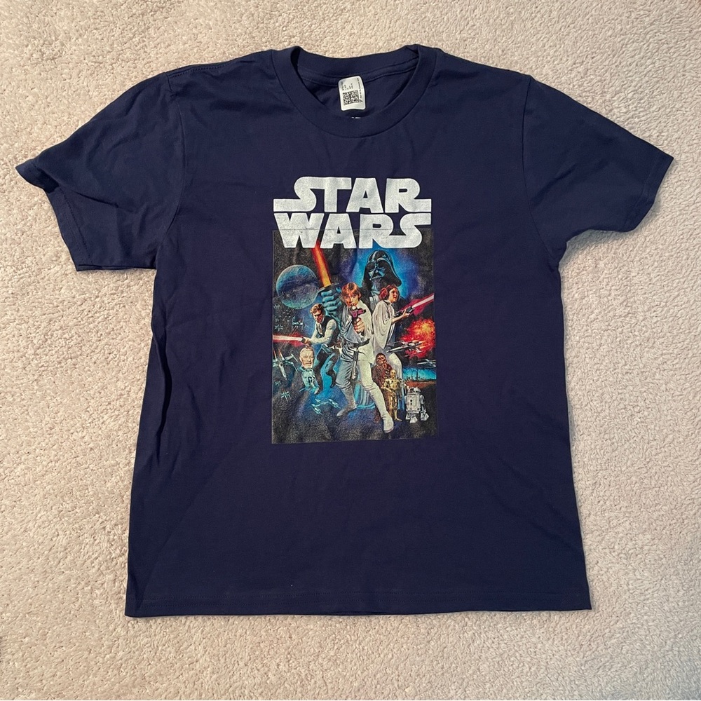 🆕  Youth M Star Wars tee